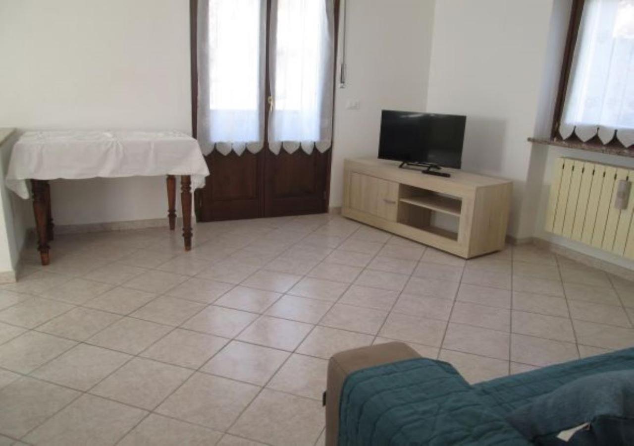 Casa Mia Apartment นุส ภายนอก รูปภาพ